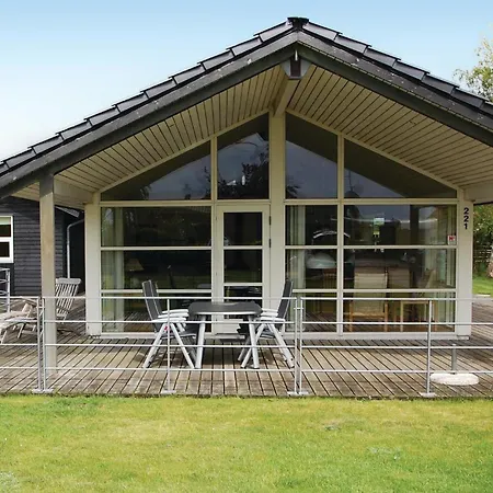 Holiday home Stunning In Haderslev With Kitchen *