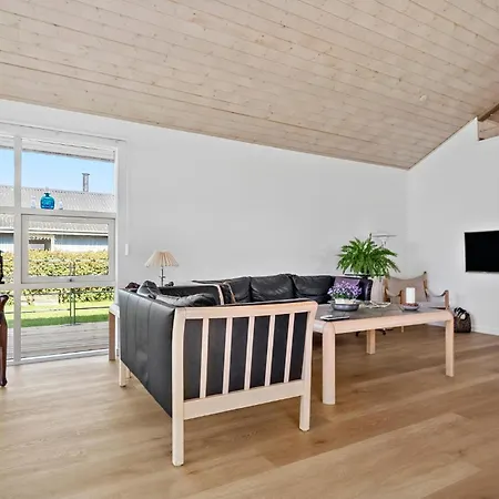 Nice Home In Haderslev With Sauna *